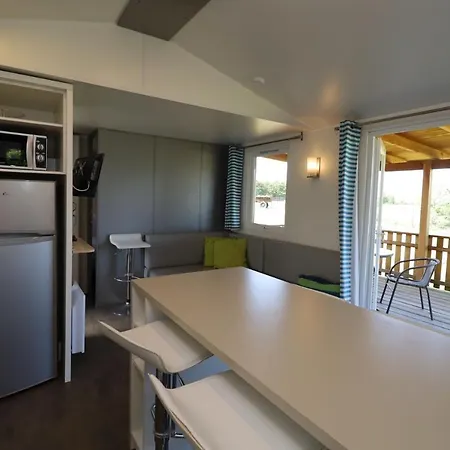 Landgut Voigtsmühle Glamping Lodge Villa Veranda XL 1 Friedland  Exterior foto