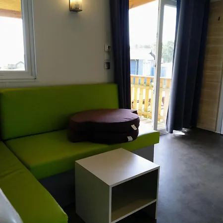 Landgut Voigtsmühle Glamping Lodge Villa Veranda XL 1 Friedland  Zimmer foto
